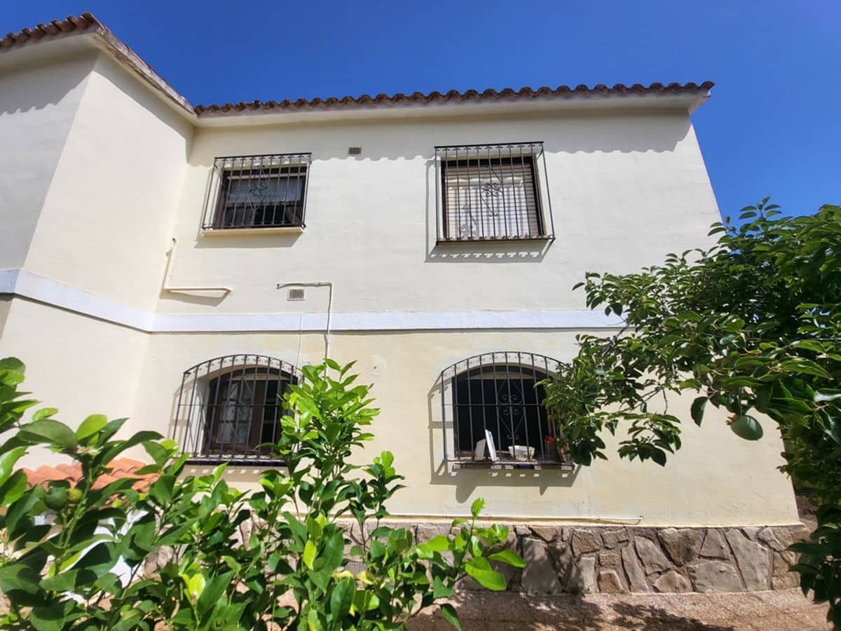 4 soveværelse Villa til salg i Denia med swimmingpool garage - € 700.000 (Ref: 8494348)