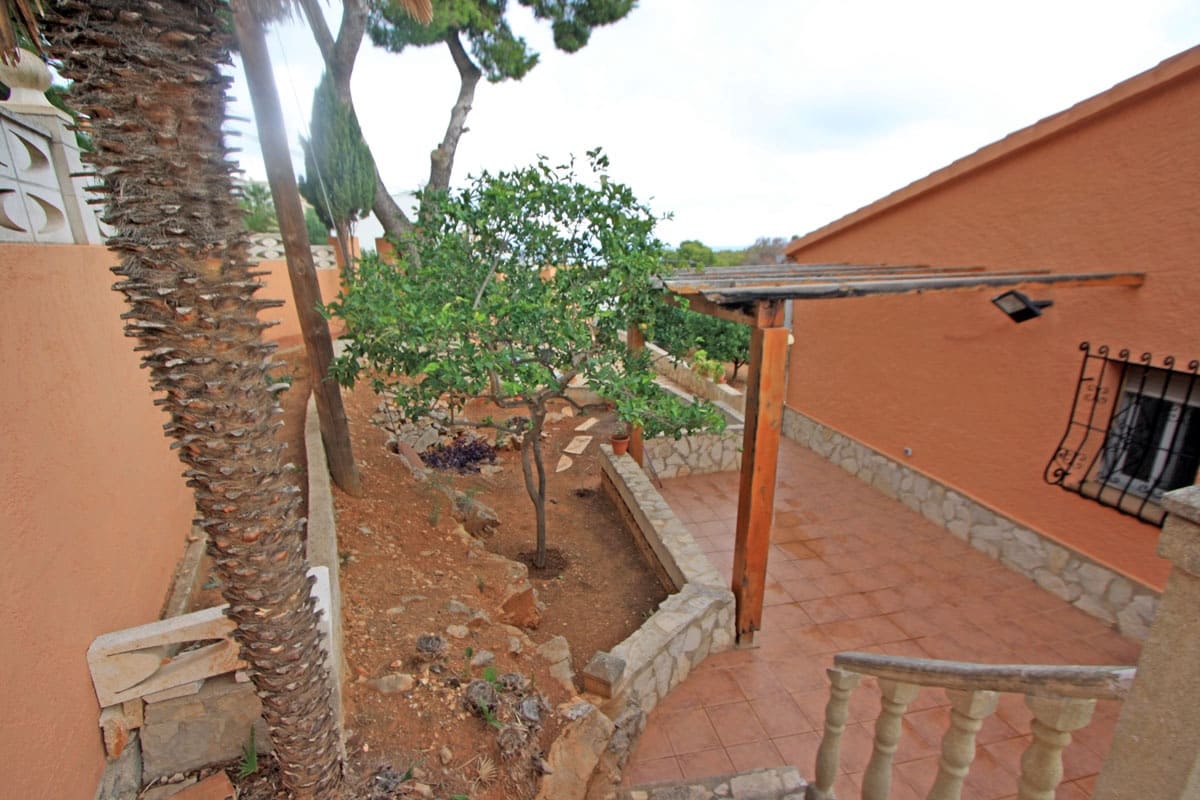 4 soveværelse Villa til salg i Denia med swimmingpool garage - € 775.000 (Ref: 8600594)