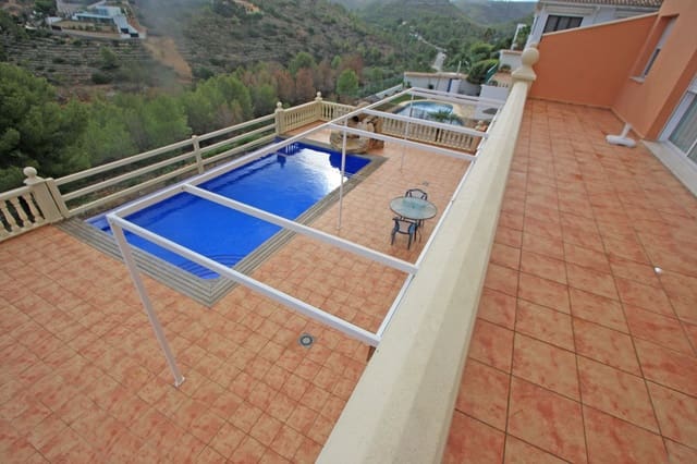 4 bedroom Villa for sale in El Montgó, Dénia with pool garage - € 775,000 (Ref: 8600594)