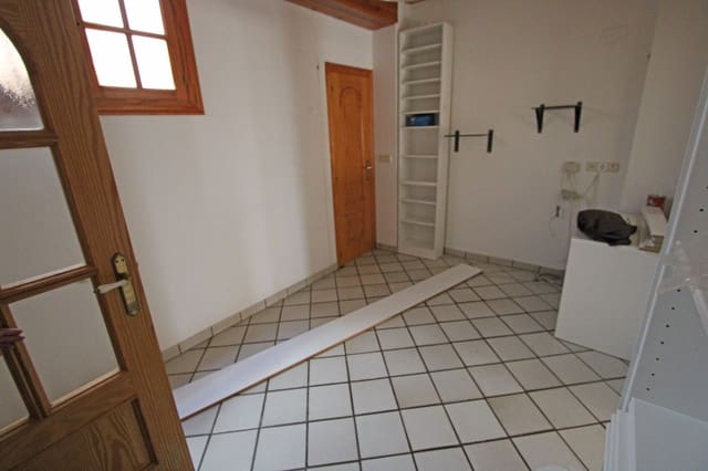 7 bedroom Townhouse for sale in Vall de Laguart - € 300,000 (Ref: 8635909)