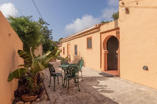 Chalet de 4 habitaciones en Javea / Xàbia en venta con piscina garaje - 635.000 € (Ref: 8669041)