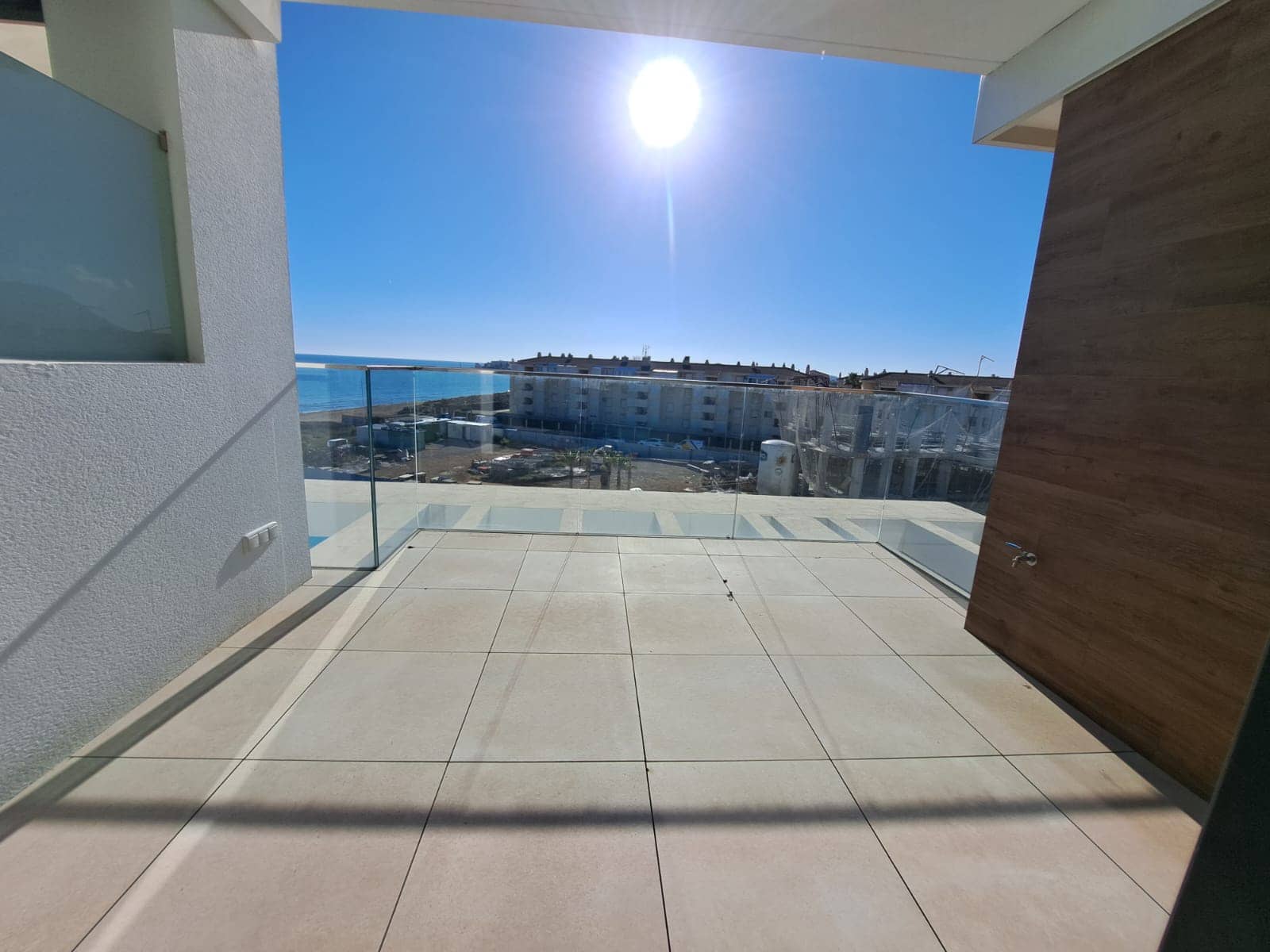 3 soveværelse Penthouse til salg i Denia med swimmingpool garage - € 749.000 (Ref: 8669043)