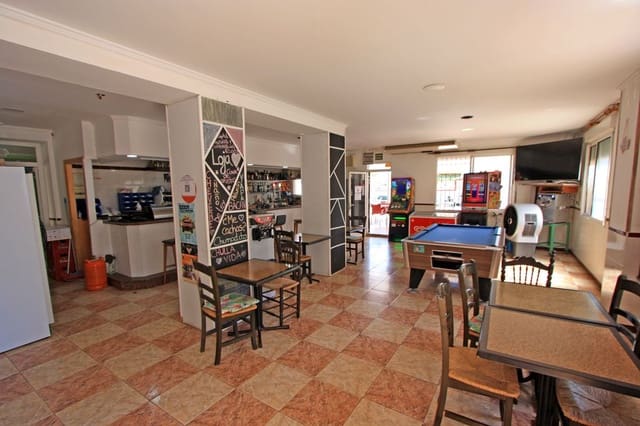 10 bedroom Commercial for sale in El Vergel / Verger with garage - € 795,000 (Ref: 8669044)