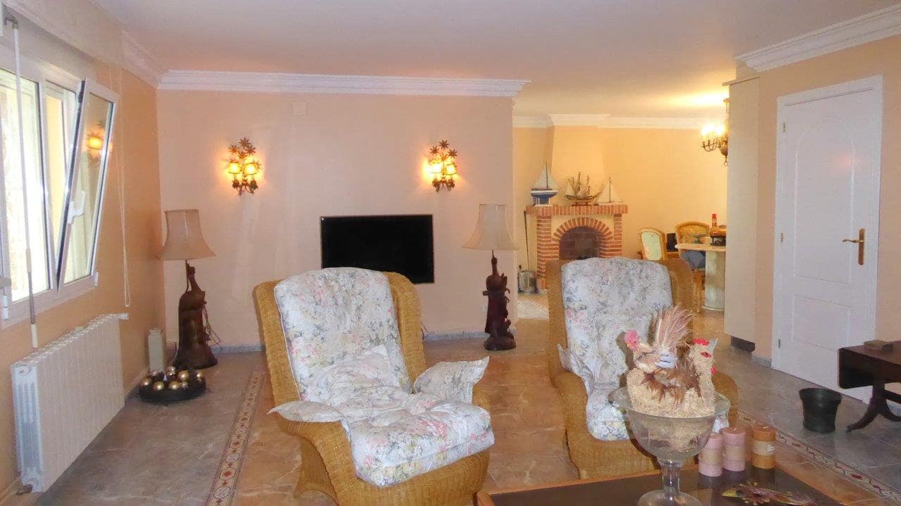 6 soveværelse Villa til salg i Monte Pedreguer med swimmingpool garage - € 860.000 (Ref: 8669045)