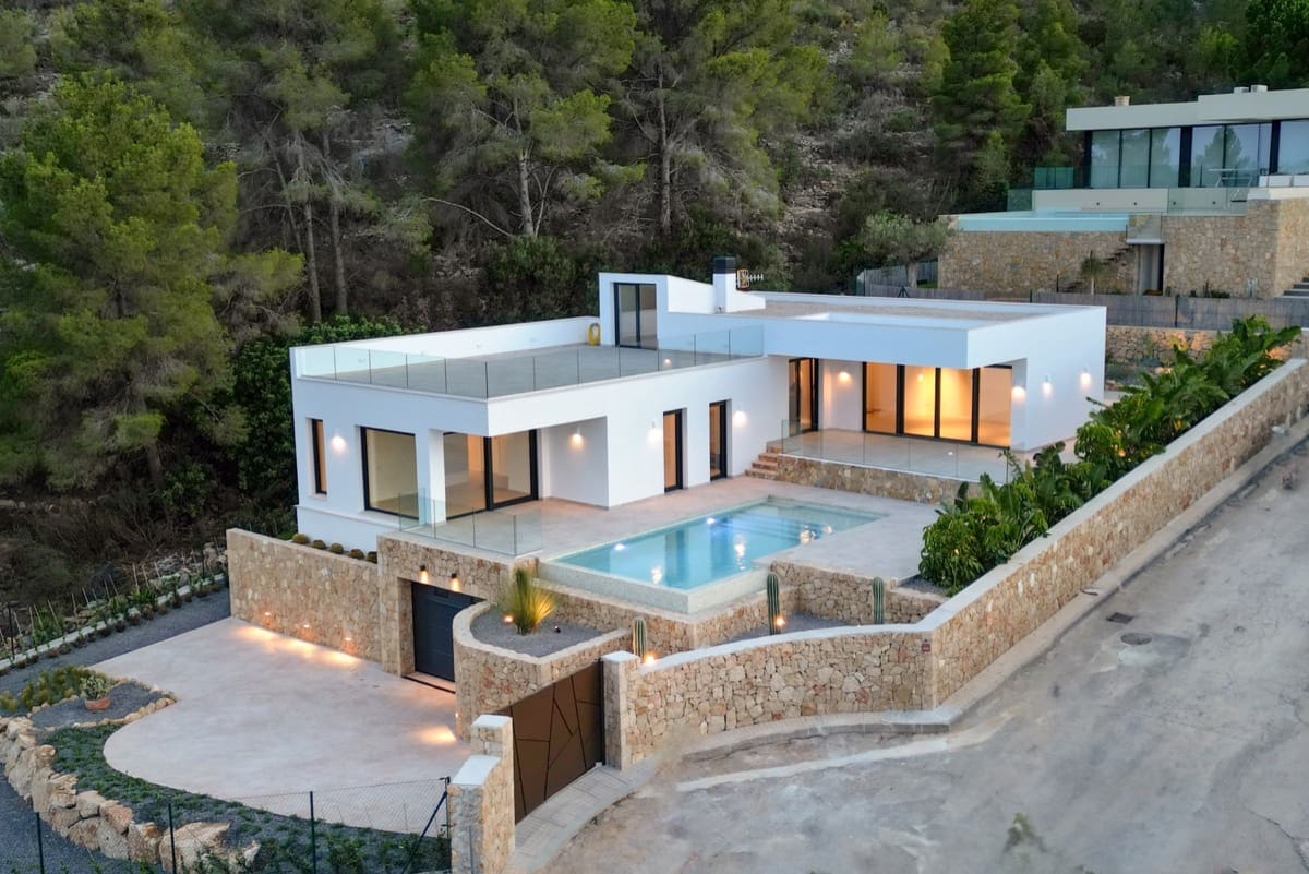 5 soveværelse Villa til salg i Denia med swimmingpool garage - € 1.595.000 (Ref: 8669047)