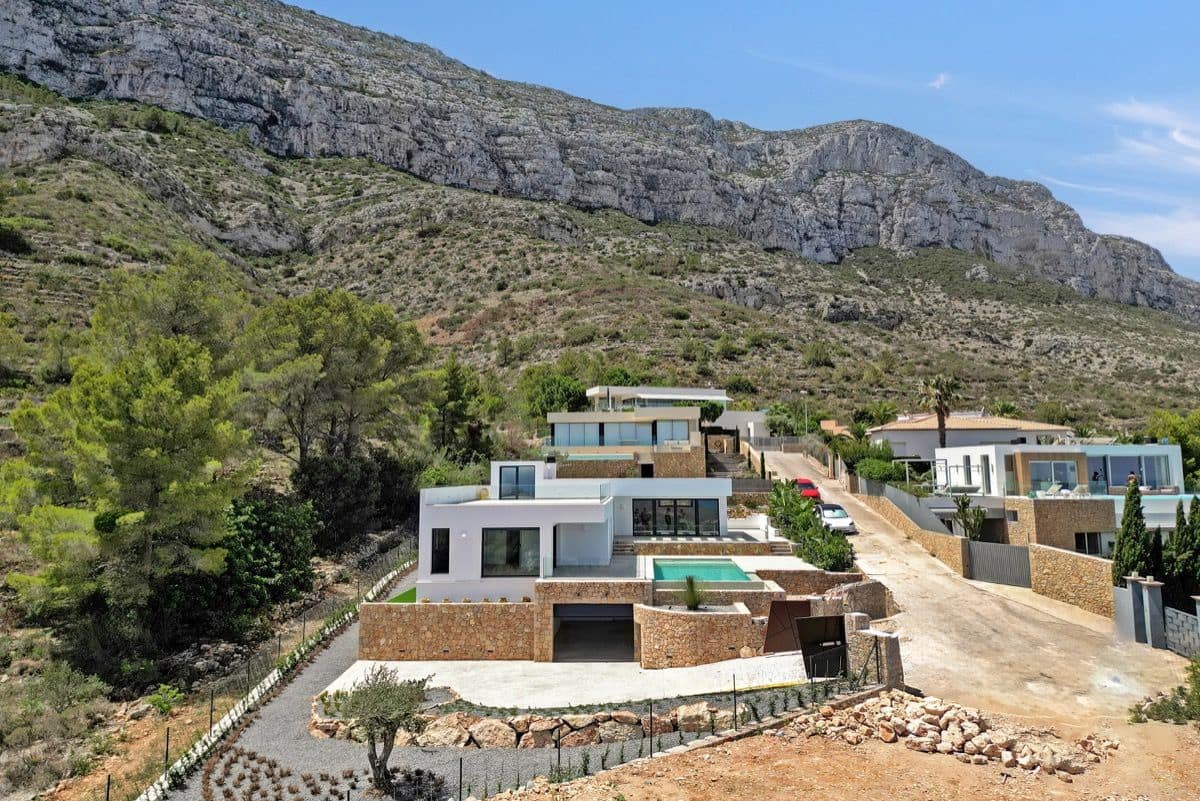 5 soveværelse Villa til salg i Denia med swimmingpool garage - € 1.595.000 (Ref: 8669047)