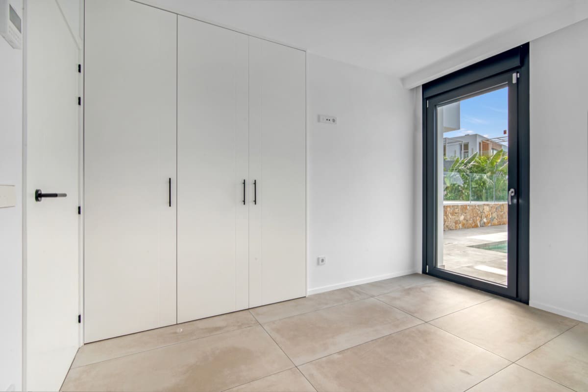 5 soveværelse Villa til salg i Denia med swimmingpool garage - € 1.595.000 (Ref: 8669047)