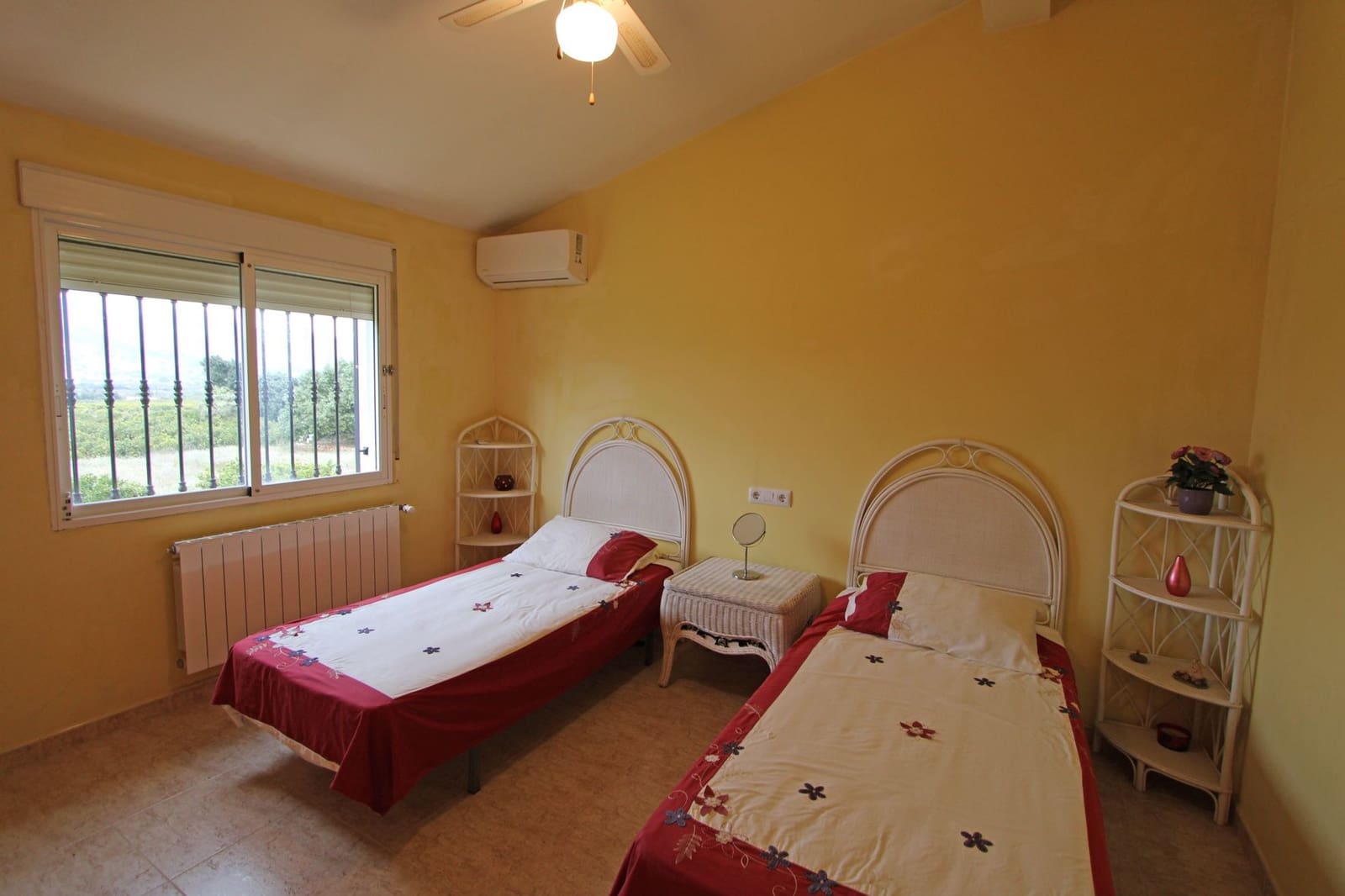 4 soveværelse Villa til salg i Benidoleig med swimmingpool garage - € 575.000 (Ref: 8751774)