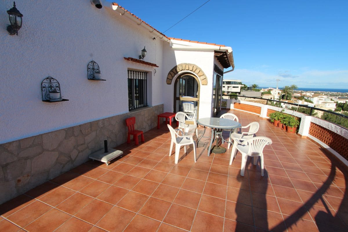 3 soverom Villa til salgs i Denia med svømmebasseng garasje - € 440 000 (Ref: 8776773)