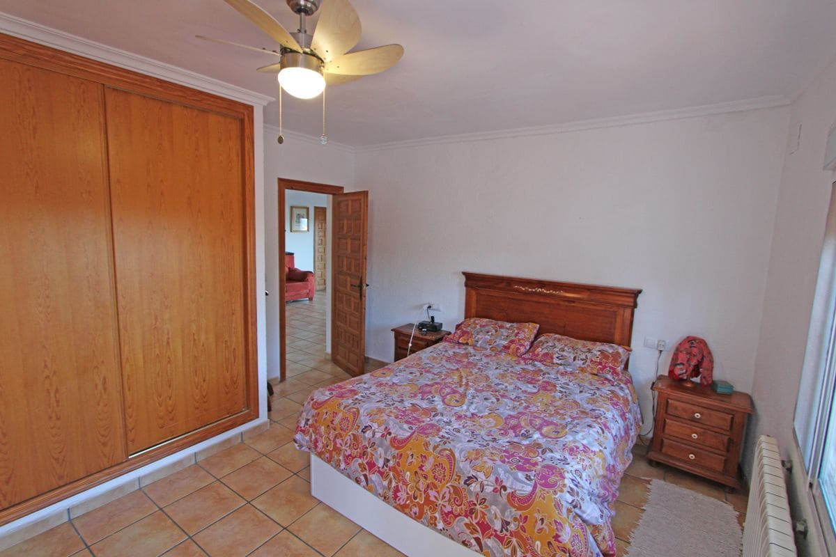 3 soverom Villa til salgs i Denia med svømmebasseng garasje - € 440 000 (Ref: 8776773)