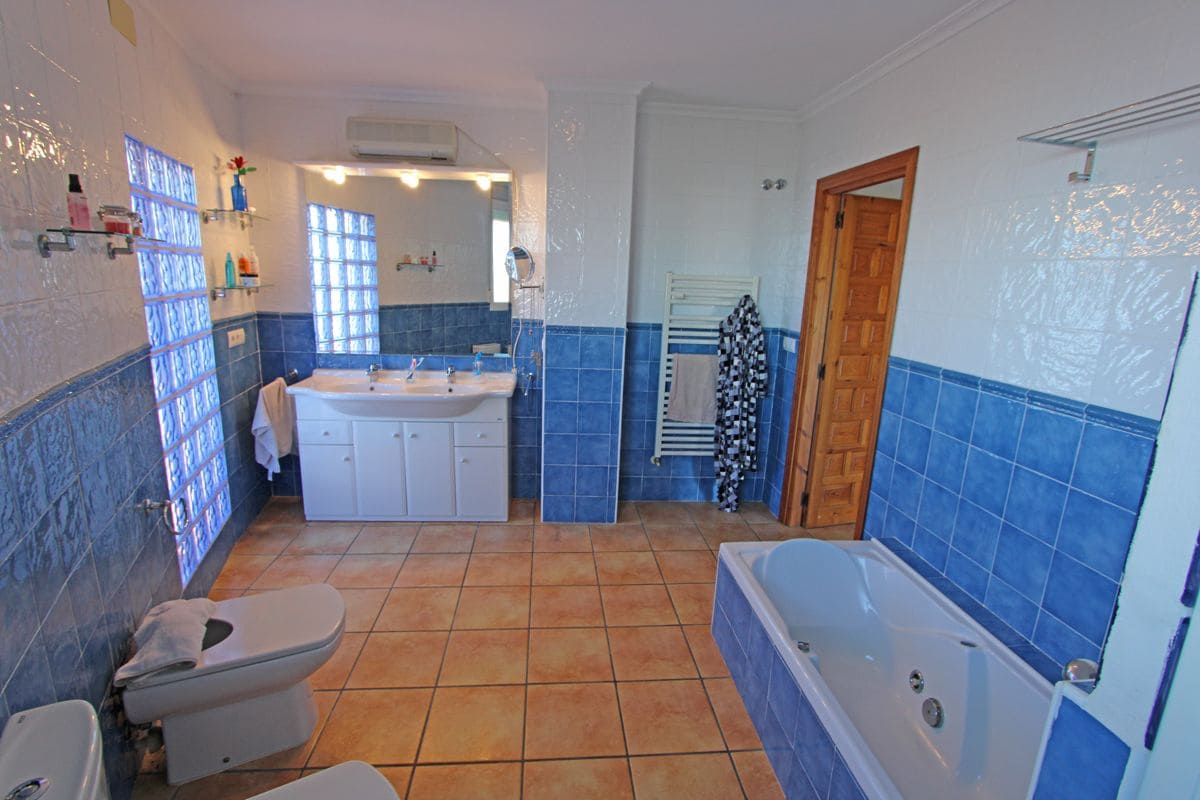 3 soverom Villa til salgs i Denia med svømmebasseng garasje - € 440 000 (Ref: 8776773)