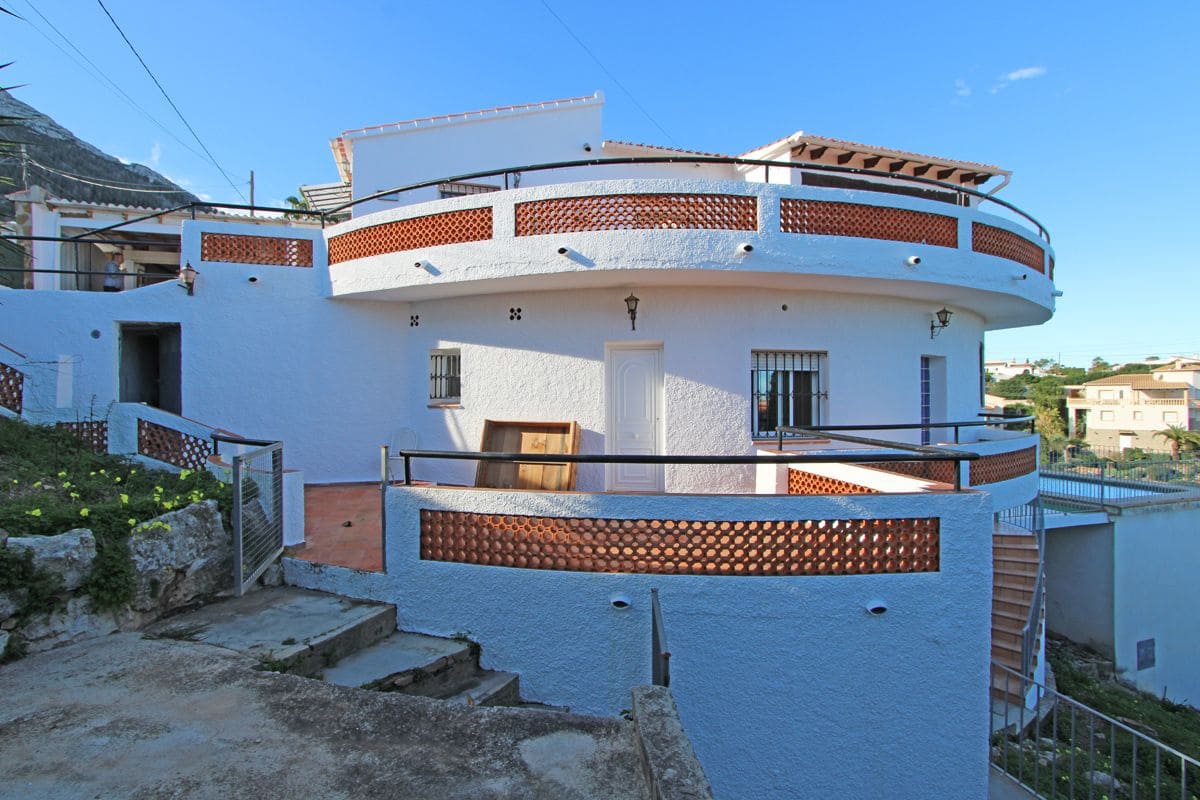 3 soverom Villa til salgs i Denia med svømmebasseng garasje - € 440 000 (Ref: 8776773)