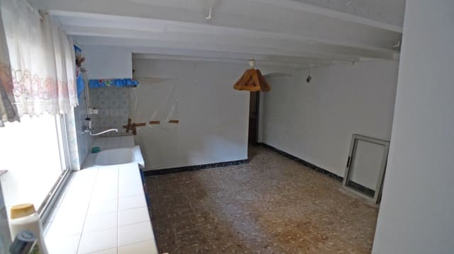 5 bedroom Townhouse for sale in Jalón / Xaló - € 250,000 (Ref: 8807150)