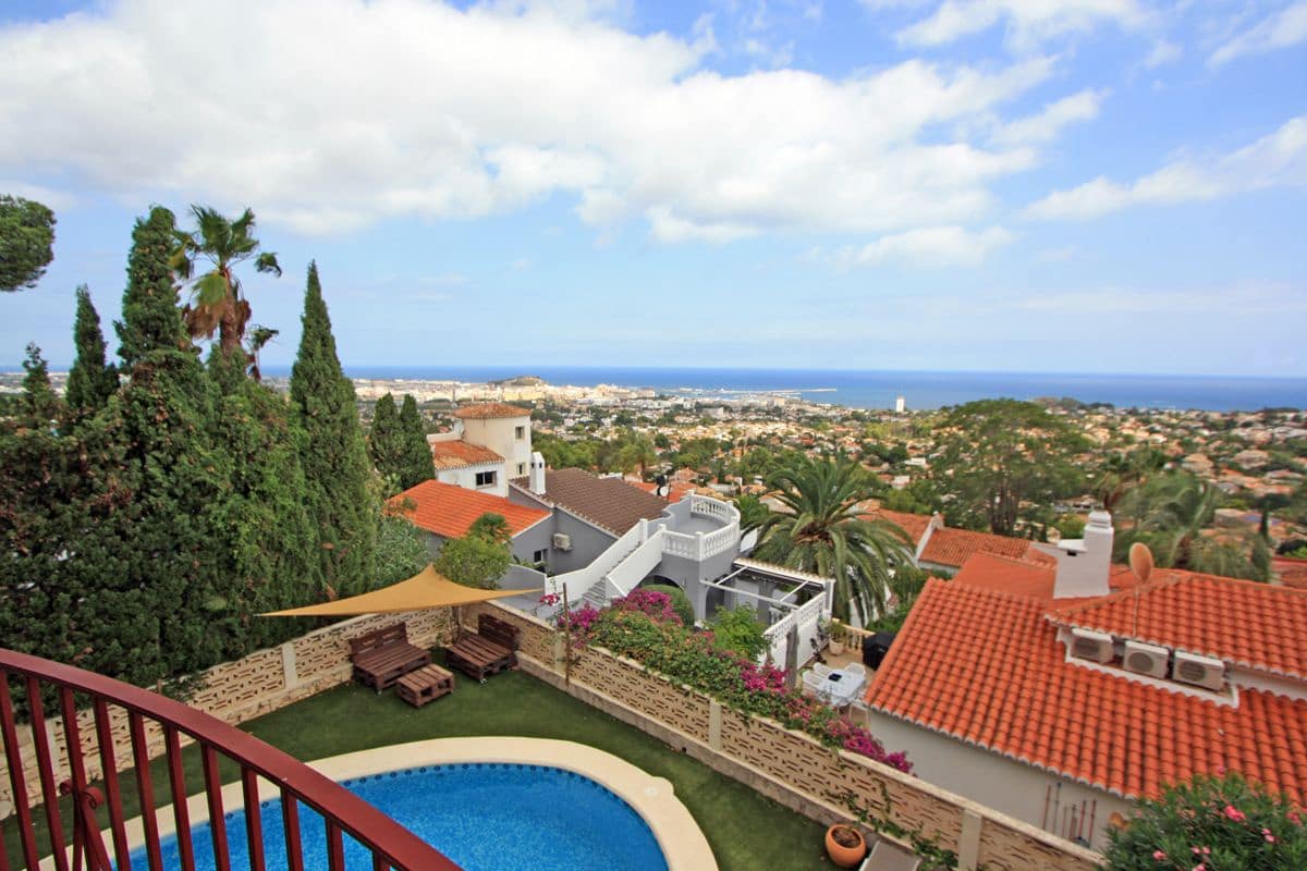 5 sovrum Villa till salu i Denia med pool garage - 775 000 € (Ref: 8807159)