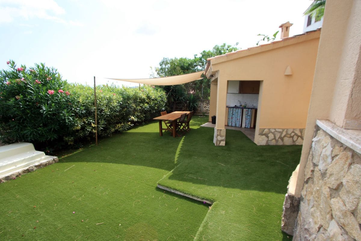 5 sovrum Villa till salu i Denia med pool garage - 775 000 € (Ref: 8807159)