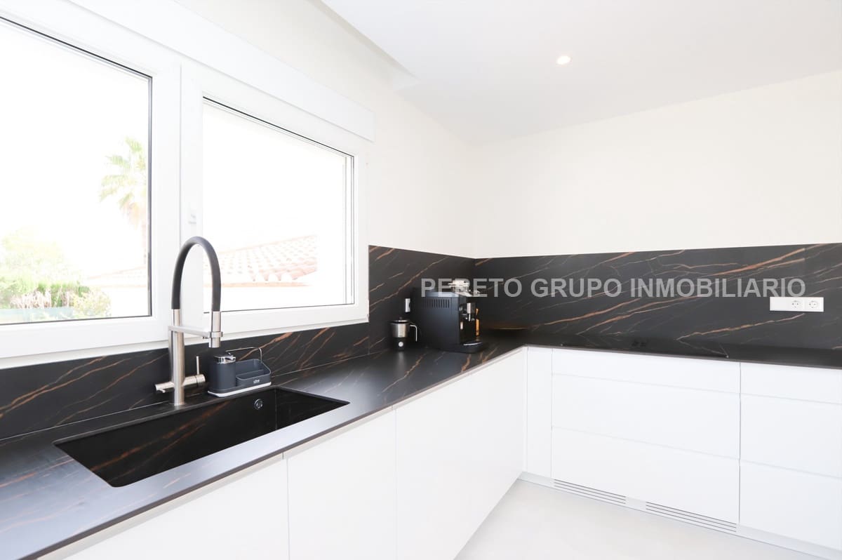 5 chambre Villa/Maison à vendre à Denia avec piscine garage - 1 260 000 € (Ref: 8807160)