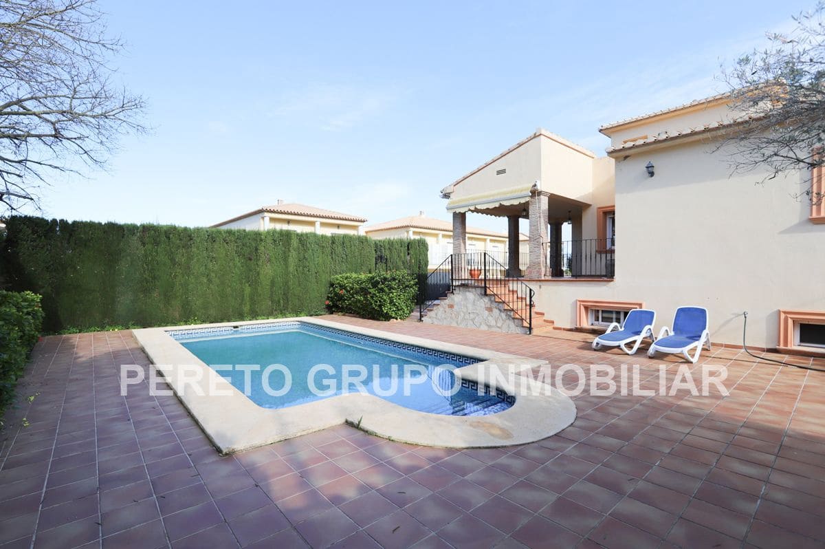 5 chambre Villa/Maison à vendre à Denia avec piscine garage - 850 000 € (Ref: 8821029)