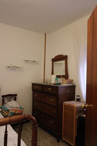 3 Zimmer Haus zu verkaufen in Orba mit Garage - 171.000 € (Ref: 8848449)