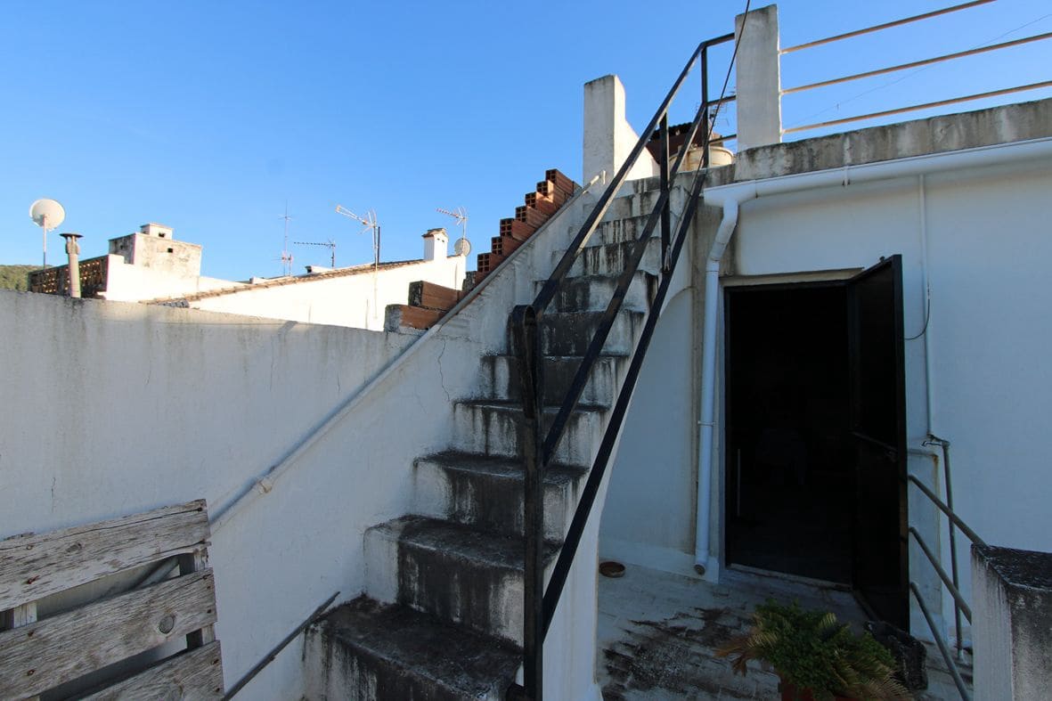 3 soveværelse Byhus til salg i Orba med garage - € 171.000 (Ref: 8848449)