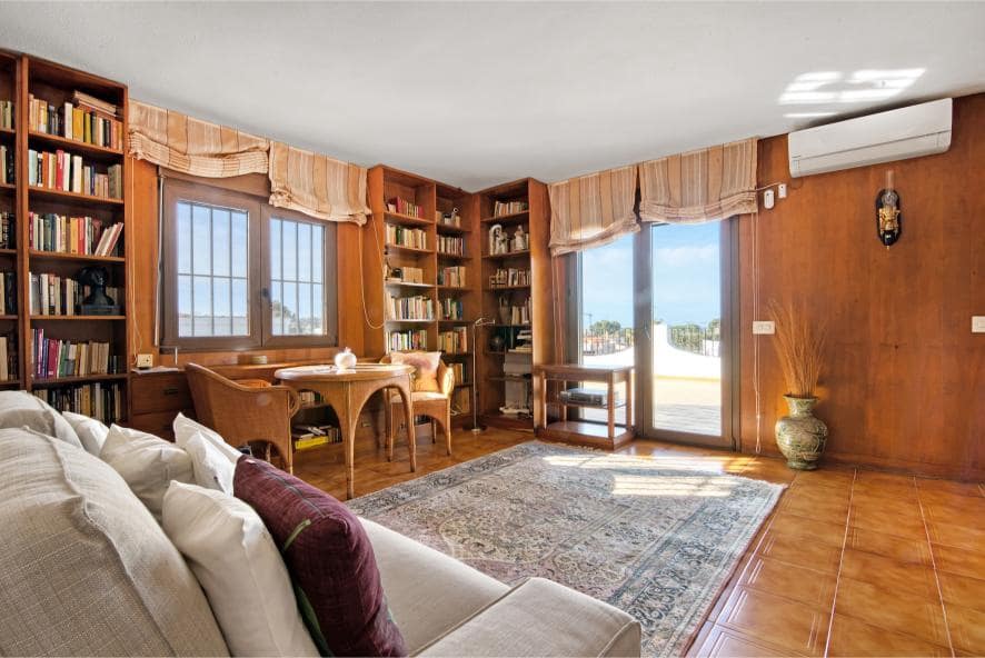 Chalet de 5 habitaciones en Dénia en venta con piscina garaje - 750.000 € (Ref: 8881012)