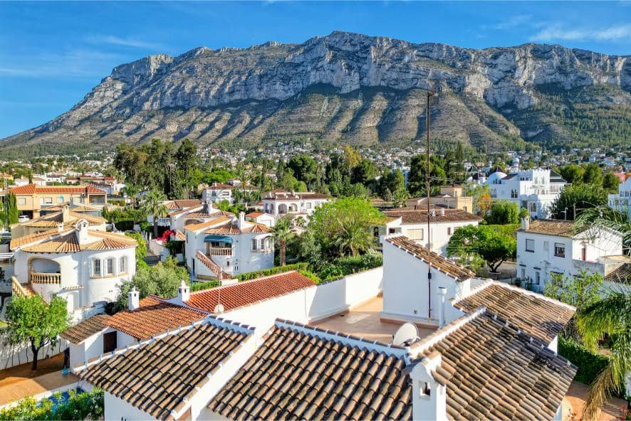 Chalet de 5 habitaciones en Dénia en venta con piscina garaje - 750.000 € (Ref: 8881012)