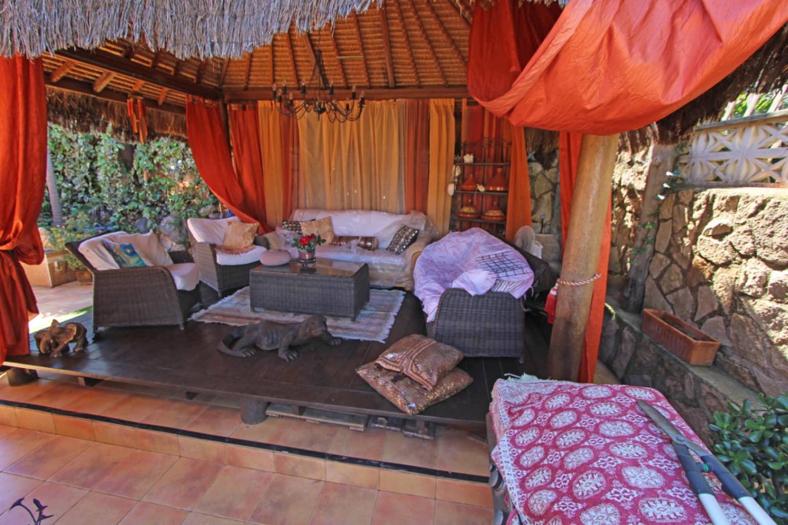 4 sypialnia Willa na sprzedaż w Orba z basenem - 599 000 € (Ref: 8901559)