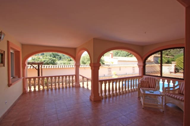 4 sypialnia Willa na sprzedaż w Jalón / Xaló z basenem garażem - 599 000 € (Ref: 8928088)