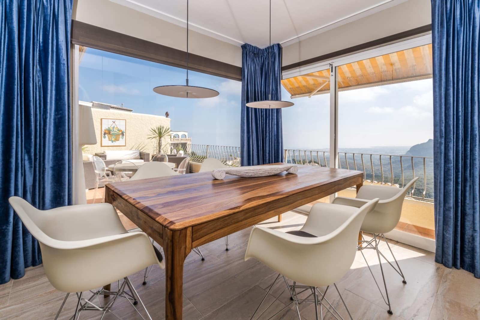 Chalet de 6 habitaciones en Dénia en venta con piscina garaje - 699.000 € (Ref: 8931500)