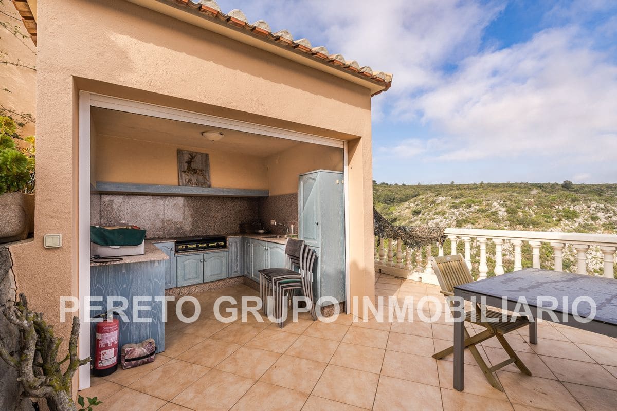 5 quarto Moradia para venda em Denia com piscina garagem - 1 200 000 € (Ref: 8931501)