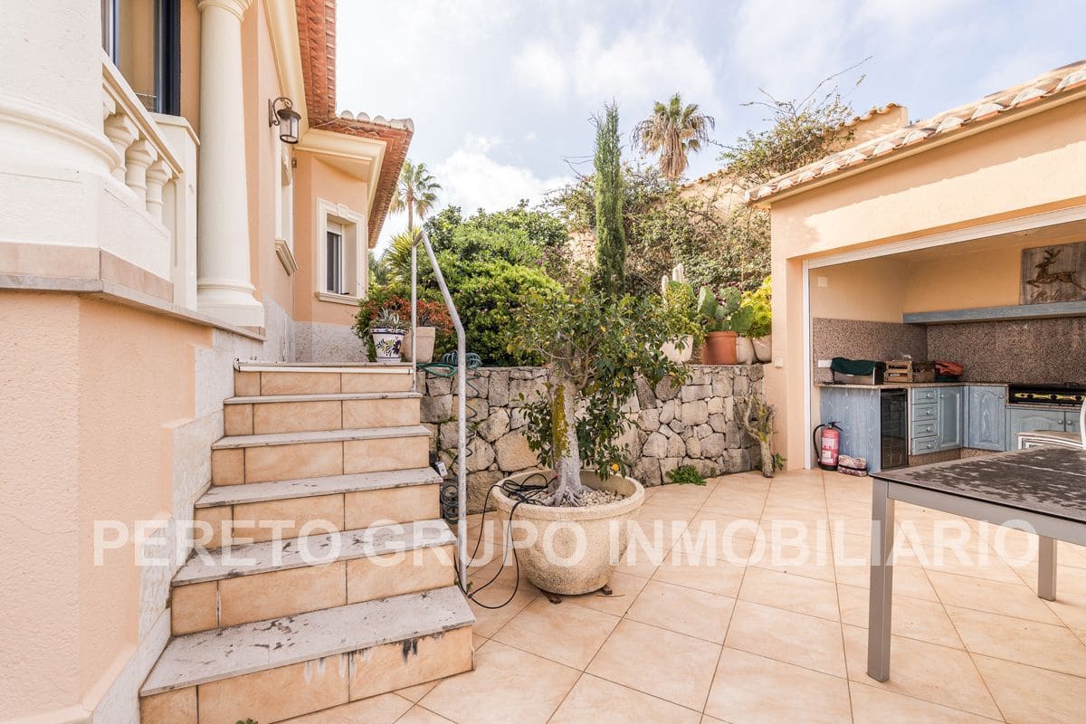 5 quarto Moradia para venda em Denia com piscina garagem - 1 200 000 € (Ref: 8931501)