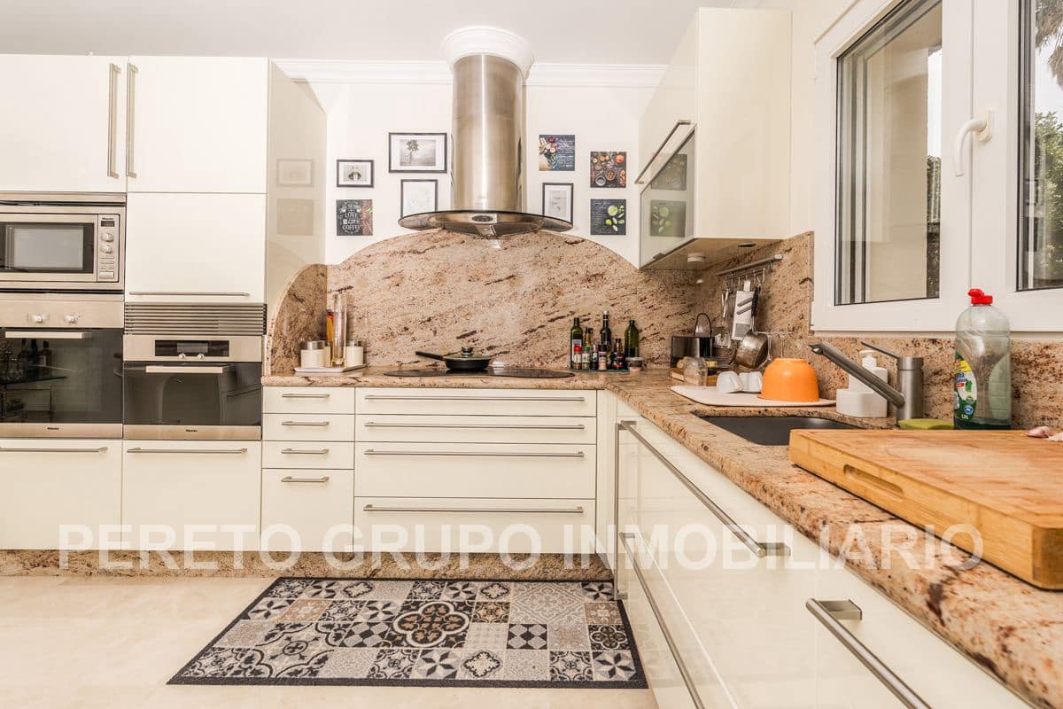 5 quarto Moradia para venda em Denia com piscina garagem - 1 200 000 € (Ref: 8931501)