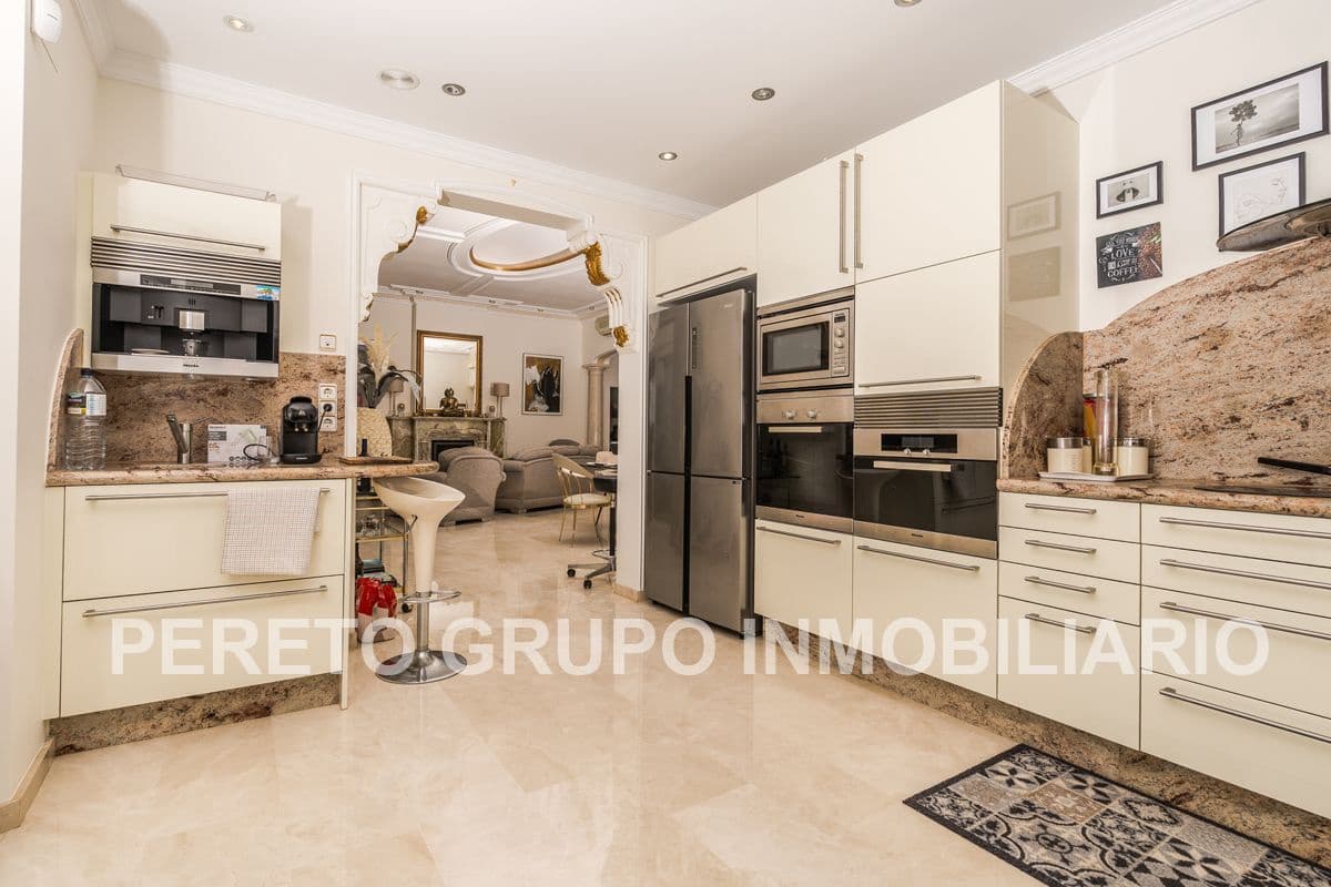 5 quarto Moradia para venda em Denia com piscina garagem - 1 200 000 € (Ref: 8931501)