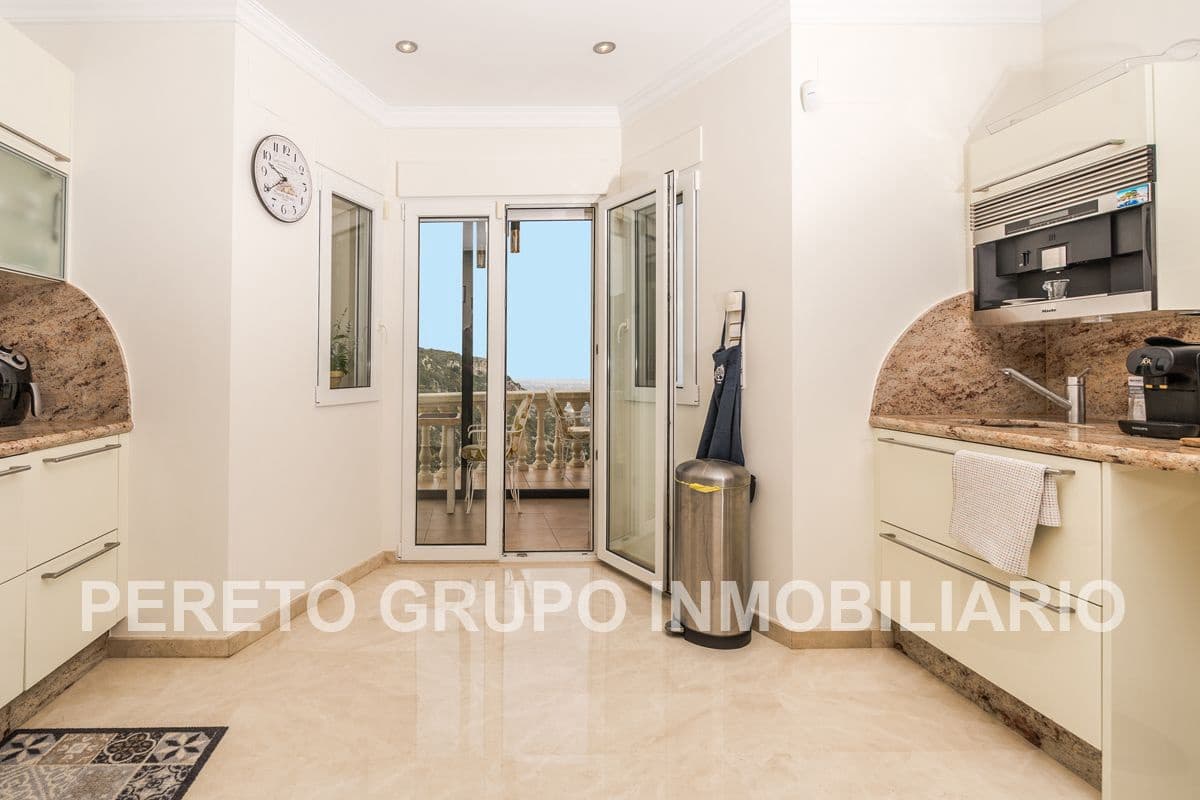 5 quarto Moradia para venda em Denia com piscina garagem - 1 200 000 € (Ref: 8931501)