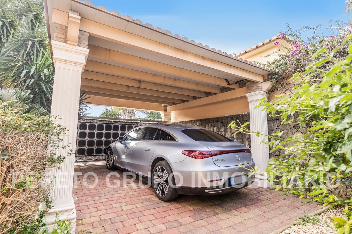 5 quarto Moradia para venda em Denia com piscina garagem - 1 200 000 € (Ref: 8931501)