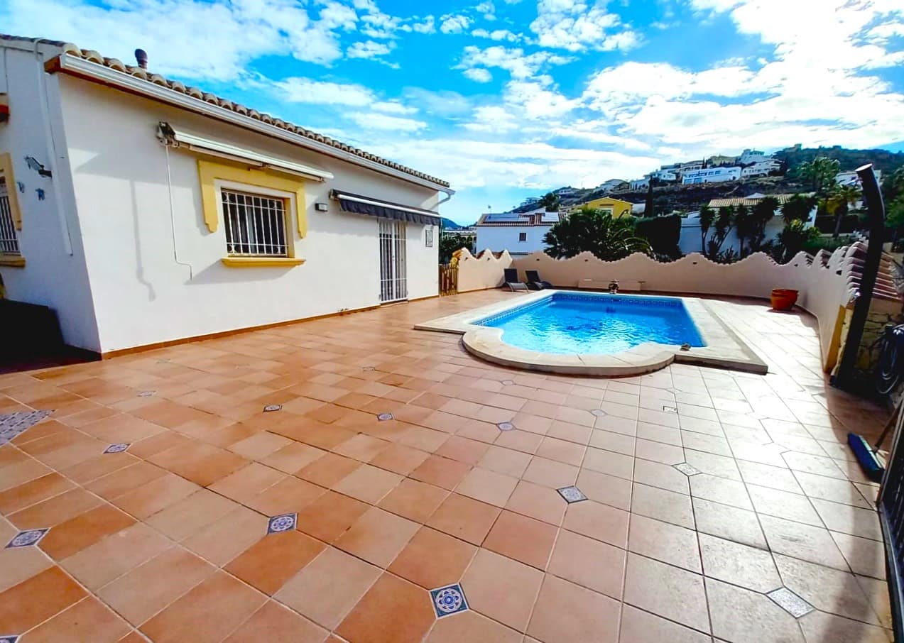 3 Zimmer Villa zu verkaufen in Rafol de Almunia mit Pool Garage - 399.000 € (Ref: 9046500)