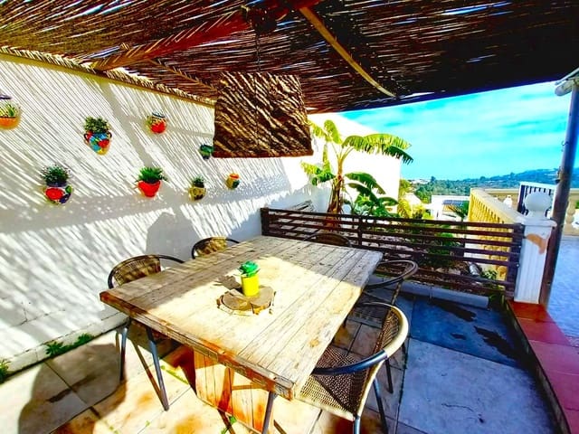 3 Zimmer Villa zu verkaufen in Ráfol de Almunia mit Pool Garage - 399.000 € (Ref: 9046500)