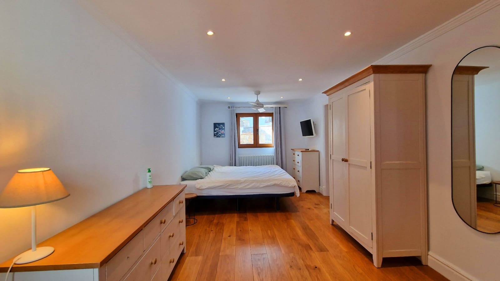 5 bedroom Villa for sale in Orba with pool garage - € 645,000 (Ref: 9046501)