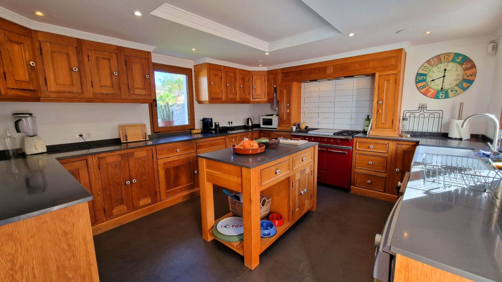 5 bedroom Villa for sale in Orba with pool garage - € 645,000 (Ref: 9046501)