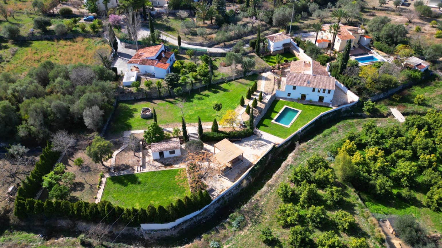 5 bedroom Villa for sale in Orba with pool garage - € 645,000 (Ref: 9046501)