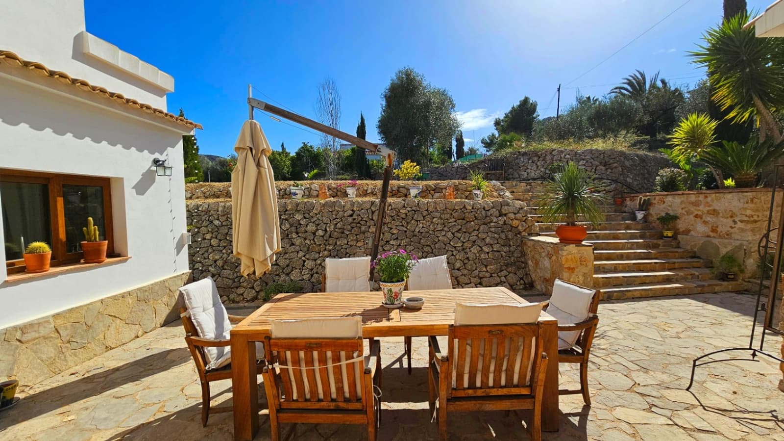 5 bedroom Villa for sale in Orba with pool garage - € 645,000 (Ref: 9046501)