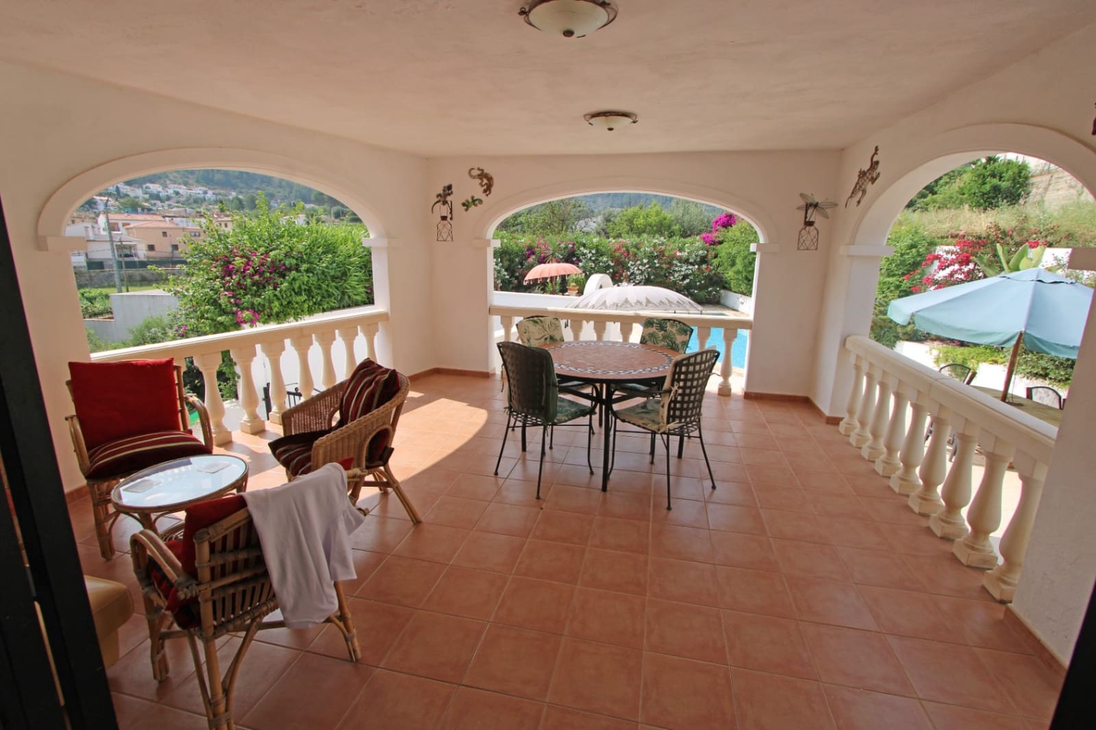 3 bedroom Villa for sale in Orba with pool garage - € 400,000 (Ref: 9058204)