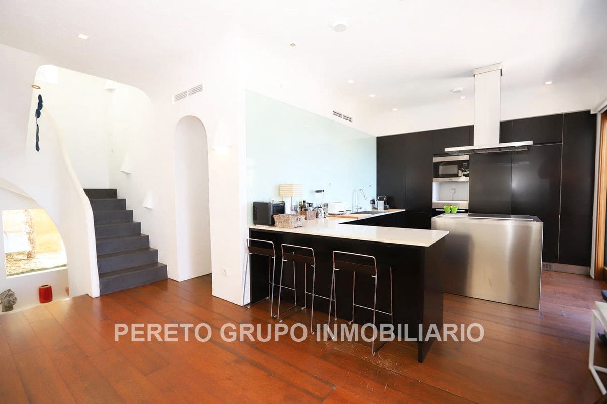 4 soveværelse Villa til salg i Denia med swimmingpool garage - € 2.200.000 (Ref: 9066559)