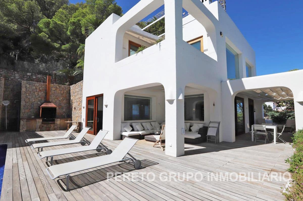 4 soveværelse Villa til salg i Denia med swimmingpool garage - € 2.200.000 (Ref: 9066559)