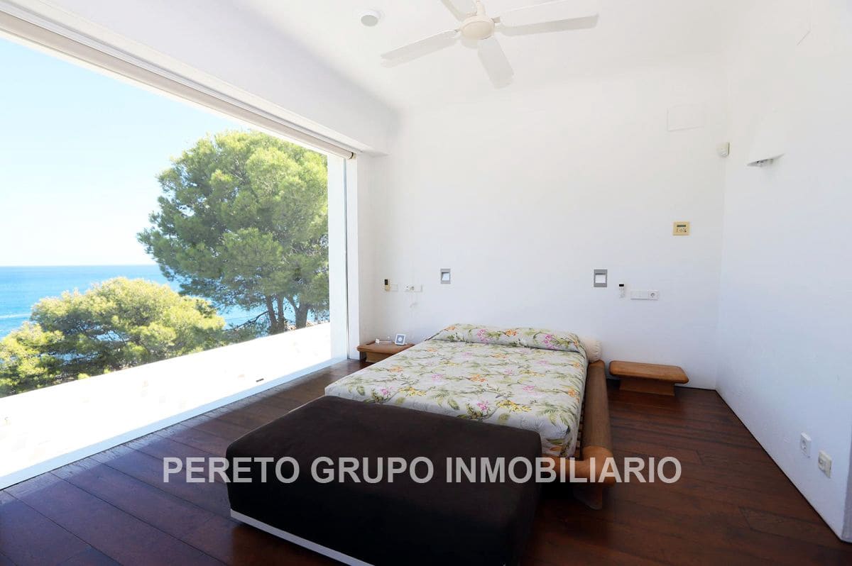 4 soveværelse Villa til salg i Denia med swimmingpool garage - € 2.200.000 (Ref: 9066559)