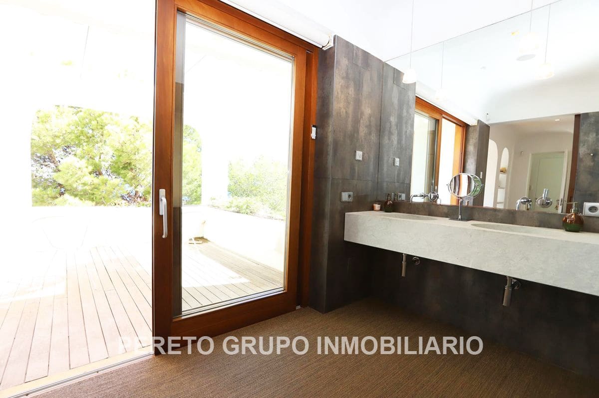 4 soveværelse Villa til salg i Denia med swimmingpool garage - € 2.200.000 (Ref: 9066559)