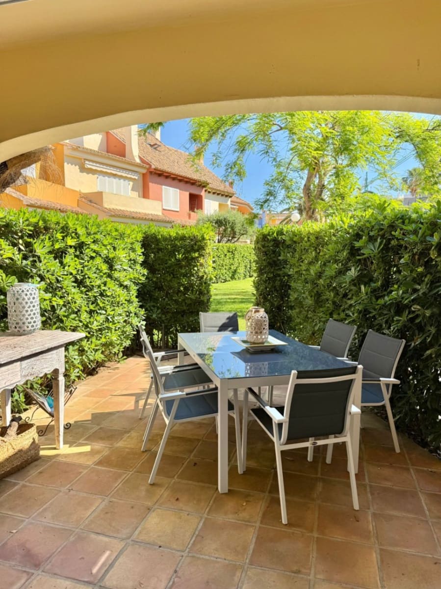 4 soveværelse Rækkehus til salg i Denia med swimmingpool garage - € 469.000 (Ref: 9113484)