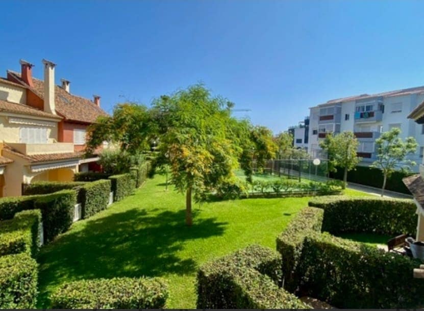 4 soveværelse Rækkehus til salg i Denia med swimmingpool garage - € 469.000 (Ref: 9113484)