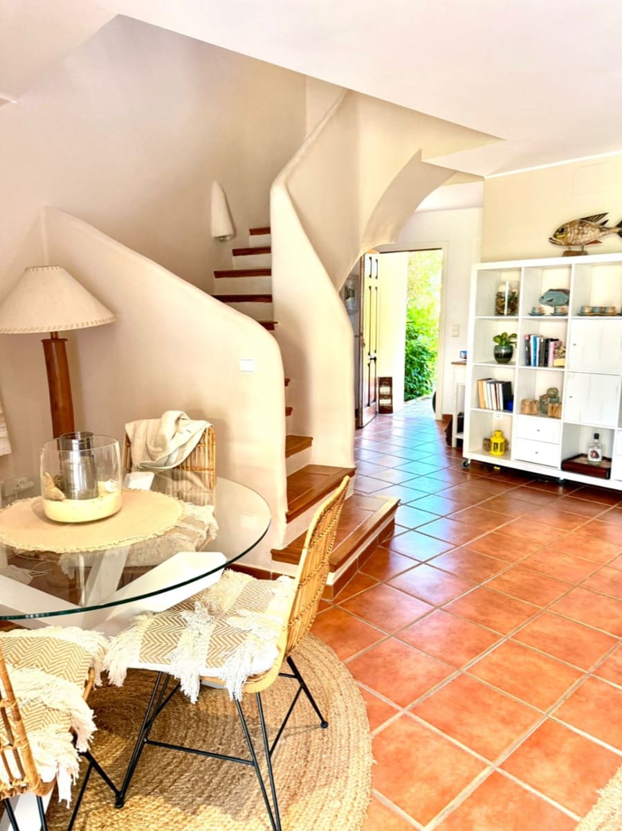 4 soveværelse Rækkehus til salg i Denia med swimmingpool garage - € 469.000 (Ref: 9113484)