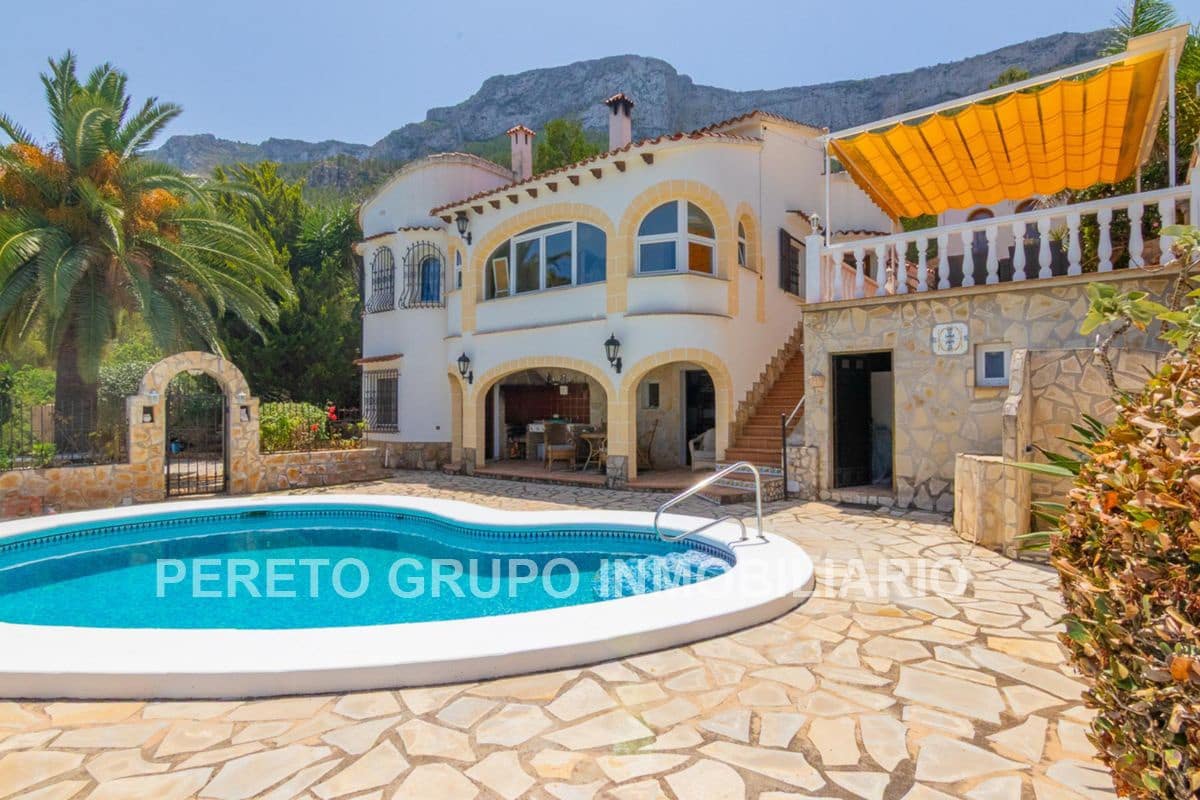 4 chambre Villa/Maison à vendre à Denia avec piscine garage - 595 000 € (Ref: 9113487)