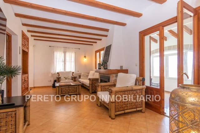 4 quarto Moradia para venda em El Montgó, Dénia com piscina garagem - 595 000 € (Ref: 9113487)